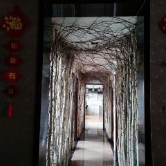 BA YIN KE HAN SHI FU 여행 사진