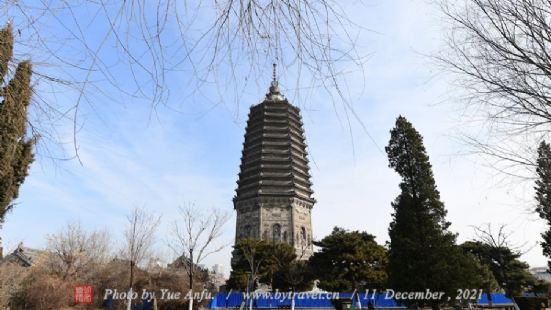 古塔歷史文化公園的園林設計風格繼承了中國傳統造園的精華，運用