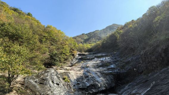 Huangbai Mountain Grand Waterfall Scenic Spot in Shangcheng County