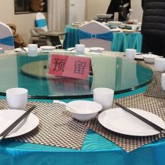 武汉二妃山庄湖畔花园酒店(光谷生物城科技会展中心店)·醉河鲜·非遗湖北菜 User Photo