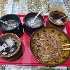 Huang ji wa guan wei Soup (guangchangdongludian) 여행 사진
