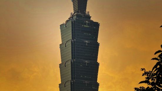 象山步道 - 象山海拔183公尺，步道全長1450公尺，全程