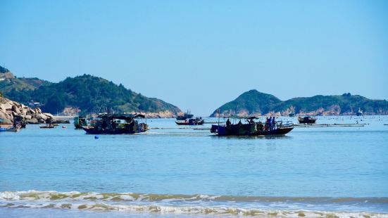 霞浦县松港街道北岐村海边风光如画，影友如织。霞浦滩涂风光旖旎