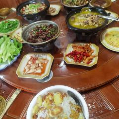YI JIA YI NONG GU LE User Photo