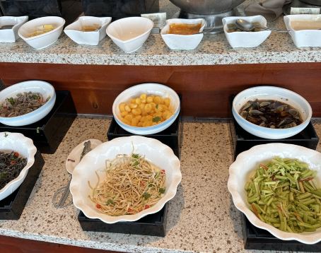 Silver Sky Revolving Restaurant (Quancheng Square Da Ming Hu Branch)