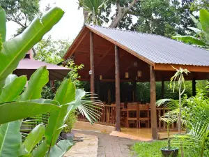 FlameTree Restaurant