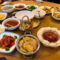 QI XING LOU GUO MU KAO QUAN YANG User Photo