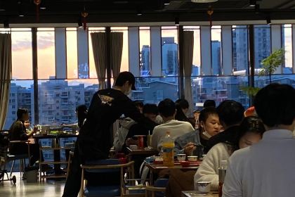 八合里牛肉火锅(东街口店)