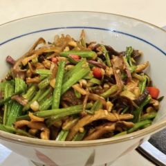壹湖两岸民间菜·三文鱼 User Photo