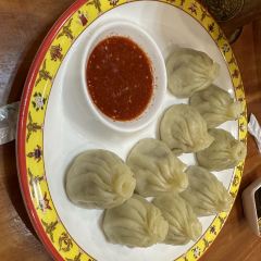 SHENG DE ZHUO LONG CANG GU YAN User Photo
