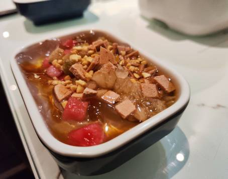 驿楼兰肥牛鲜牛肉火锅世界(火车站店)