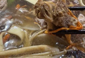 童话藏餐厅(九寨景区店) User Photo