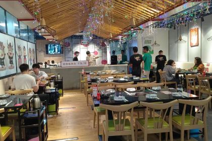 八合里牛肉火锅(万象九宜城店)