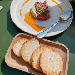 Saliey Garden User Photo