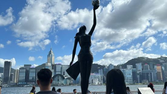 🗺️尖沙咀一日游攻略:1️⃣ 上午:尖沙咀星光大道漫游沿着