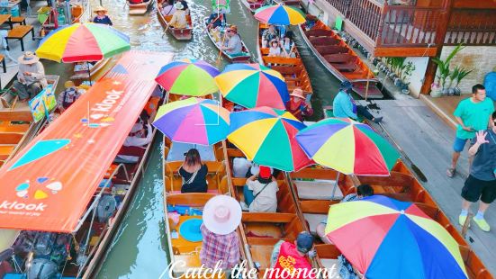 感受生活慢节奏，体验泰国古代水上人家赶集的生活，非常有特色的
