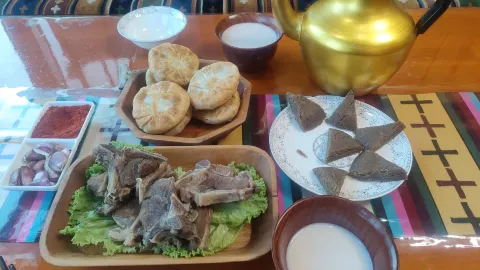 JI DAN DU MI CANG GU LE in Xiahe
