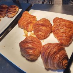 濟南怡豪大飯店（泉城廣場趵突泉店）·銀頂旋轉餐廳張用戶圖片