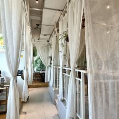 泰莱金·冬阴功手抓饭·傣泰融合·泰国罗氏虾餐厅(滨海大道店) User Photo