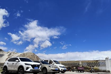 金丝路文化旅游餐厅