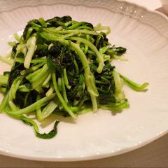 Feast Modern Restaurant 여행 사진