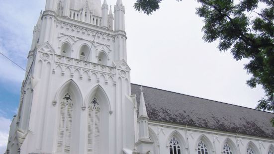 【景色】圣安德烈教堂，是新加坡最大的教堂。入目是一座洁白的哥
