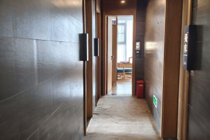 四合·誠品民宿（會理古城鐘鼓樓店）·Home Cafe