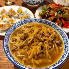 ZHAO HUA XI SHI User Photo
