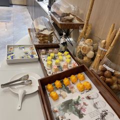 济南临空智选假日酒店(遥墙国际机场店)·智空间.自助餐厅 User Photo