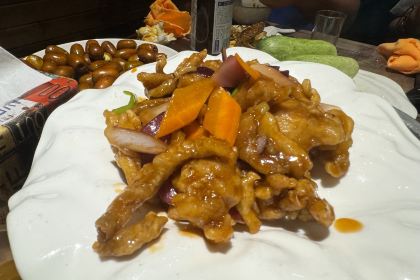 东北第一锹时尚手抓小海鲜(总店)