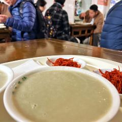 YINSAN DOUZHI User Photo