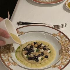 Don Alfonso 1890 User Photo