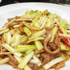 德元楼 User Photo