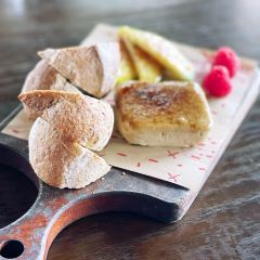 BROWNSTONE布朗石西班牙餐厅酒吧(前滩太古里店) User Photo