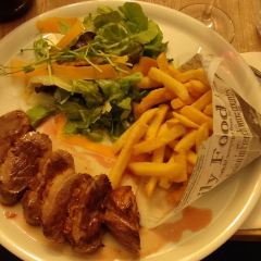 Les Poteaux Carres User Photo