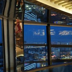 PALACE REVOLVE User Photo