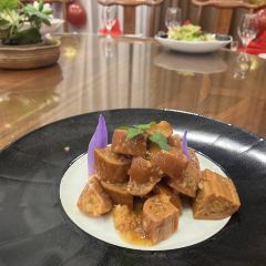 荥经七星园酒店·餐厅 User Photo