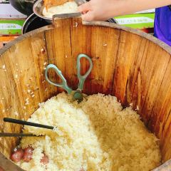 Grandma Liang's 20-Year-Old Traditional Braised Pork with Glutinous Rice User Photo