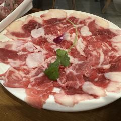 苗彝侗寨酸汤牛肉火锅店 User Photo