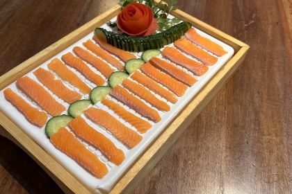 壹湖两岸民间菜·三文鱼