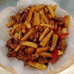 大师傅金奖啤酒鱼（乌布小街店） User Photo