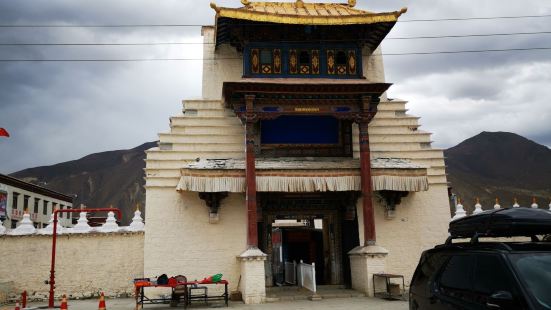 第二次到西藏，但是第一次進桑耶寺感覺有點擠壓感，據當地人說是