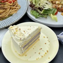 漓岸璞闲文旅酒店(阳朔西街漓江店)·上房野BISTRO·餐×酒×咖 User Photo