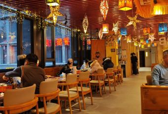 童话藏餐厅(九寨景区店) User Photo