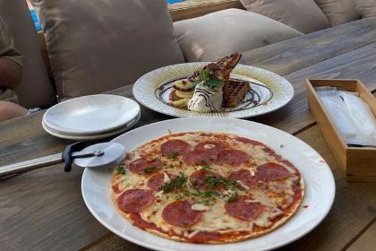 The Junglila Cafe and Restaurant