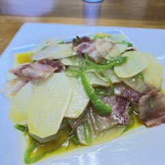 麓耶迦蓝茶餐吧 User Photo