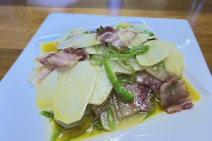 麓耶迦蓝茶餐吧