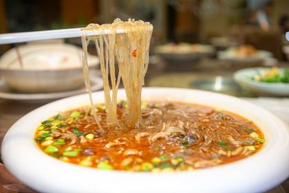 吴名烧鸡(中韩店)