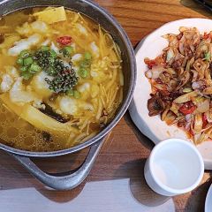 隔壁老王·家常云南菜(皇冠店) User Photo