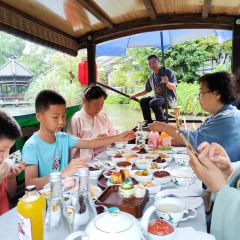 XI XI XI LAI DENG User Photo